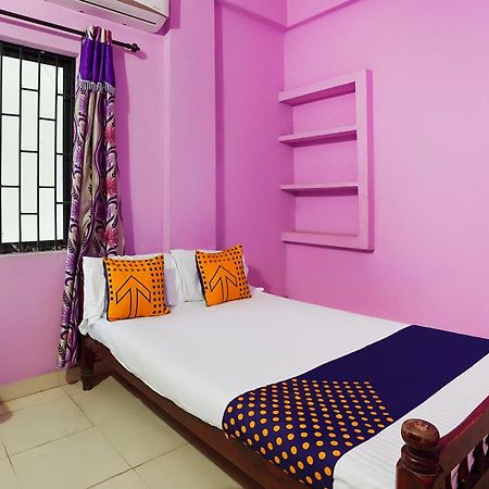 Hotel Spot On Rohini Residency Kadampuzha à Edayur Extérieur photo